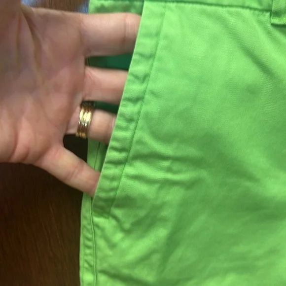 61. Lilly Pulitzer Bright Green “Parakeet Green” Callahan style shorts Sz 0, EUC - Picture 6 of 10